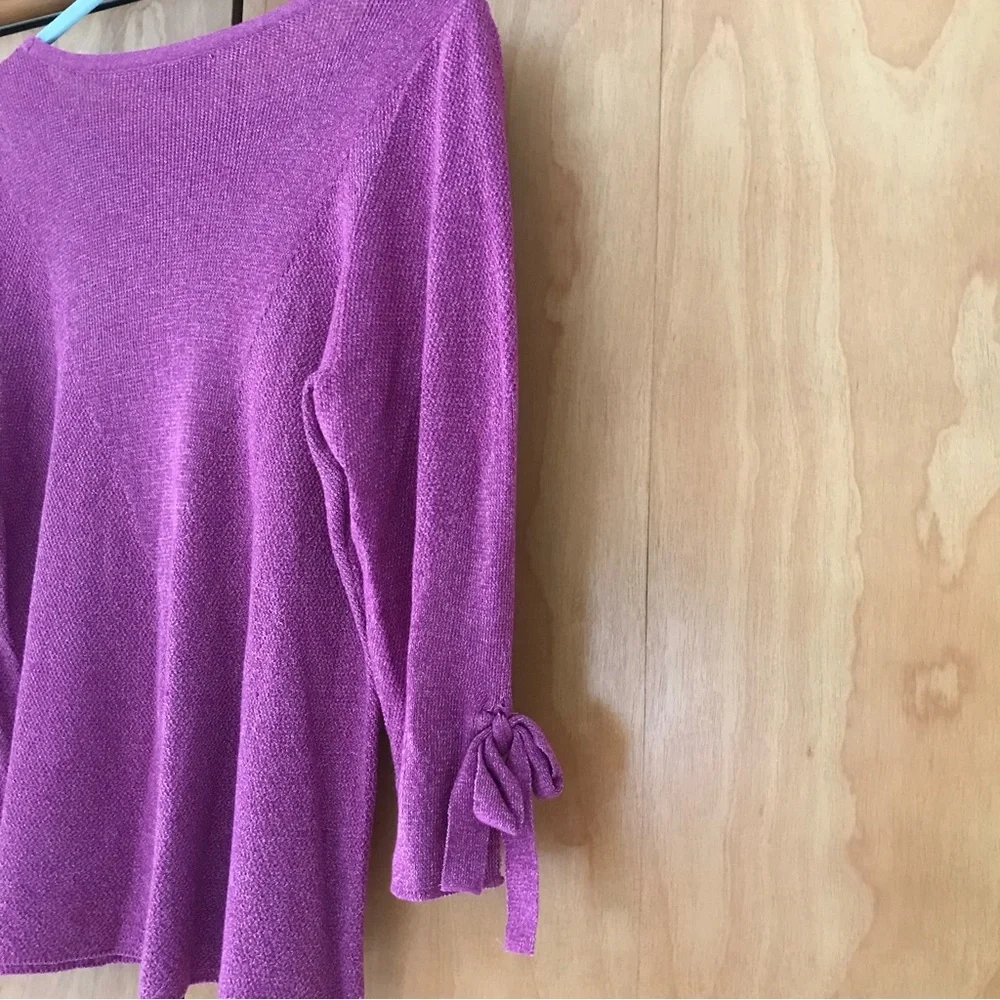 Beautiful purple sweater - Picture 3 of 6
